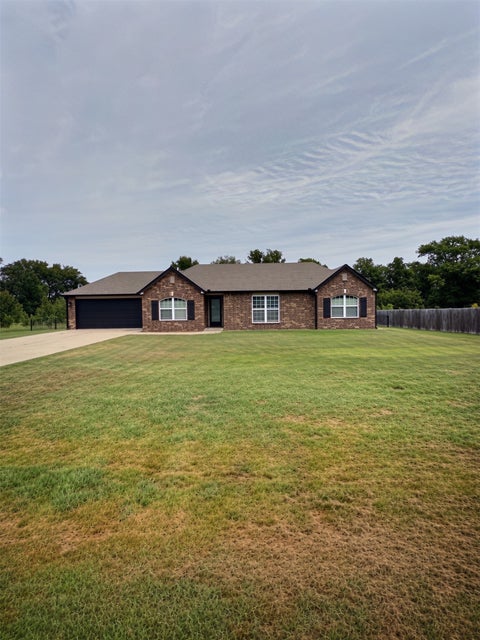 Photo of 13041 Timber Ridge, Claremore, OK 74017 (MLS # 2631442)
