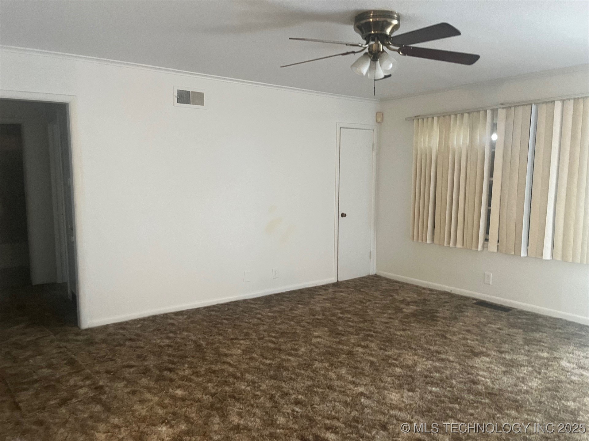 111 E 26th Place N