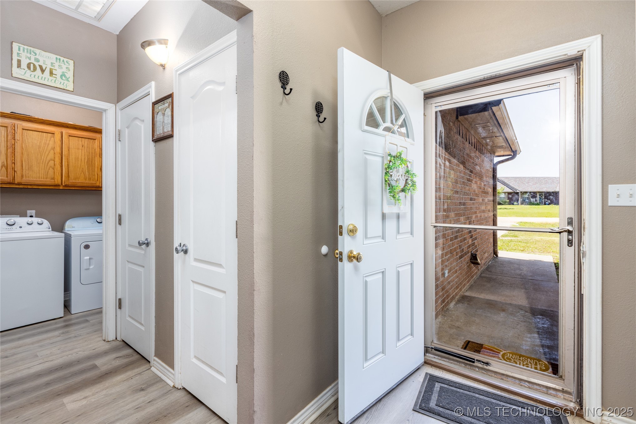 247 Eagle Loop