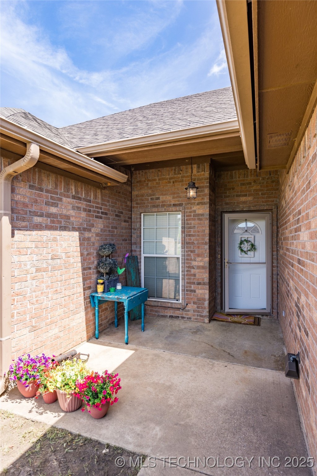 247 Eagle Loop