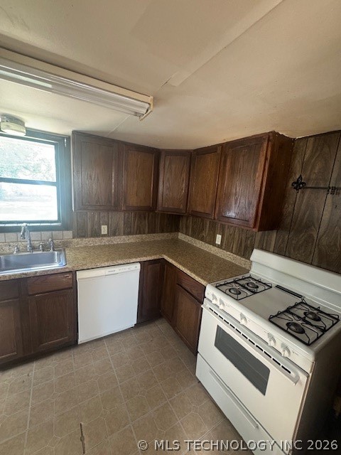 1000 W Francis Street