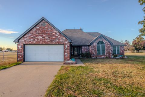 Photo of 1602 W 131st Street N, Skiatook, OK 74070 (MLS # 2547077)