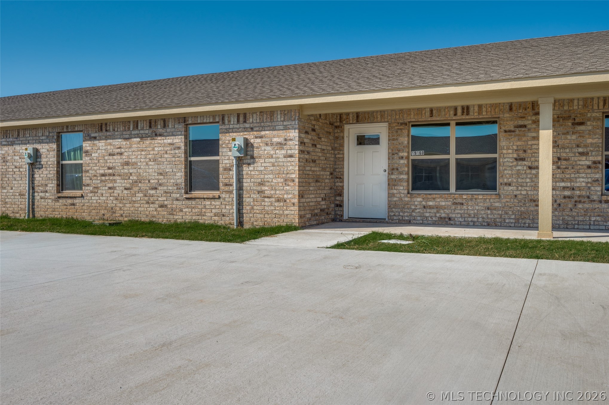 Photo 1 of 20 — 19017 Cabo Way 19023, Thackerville, OK 73459