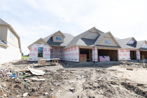 Photo of 2909 E Northampton Street, Broken Arrow, OK 74014 (MLS # 2617139)