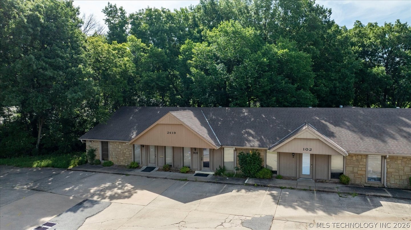 Photo 1 of 32 — 2419 Nowata 101, Bartlesville, OK 74006