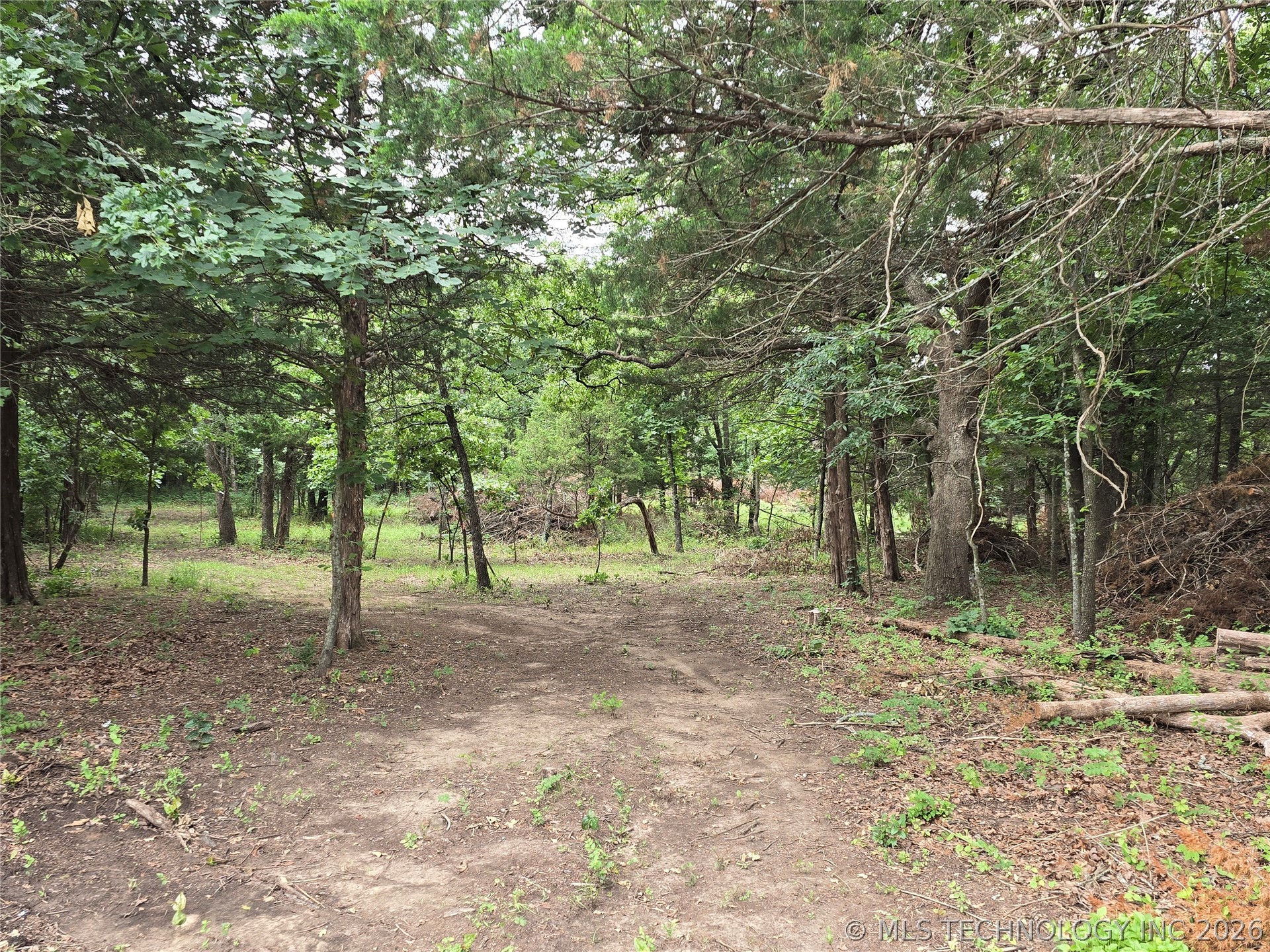 Photo 1 of 8 — 1727 Fox Run Road, Mannford, OK 74044