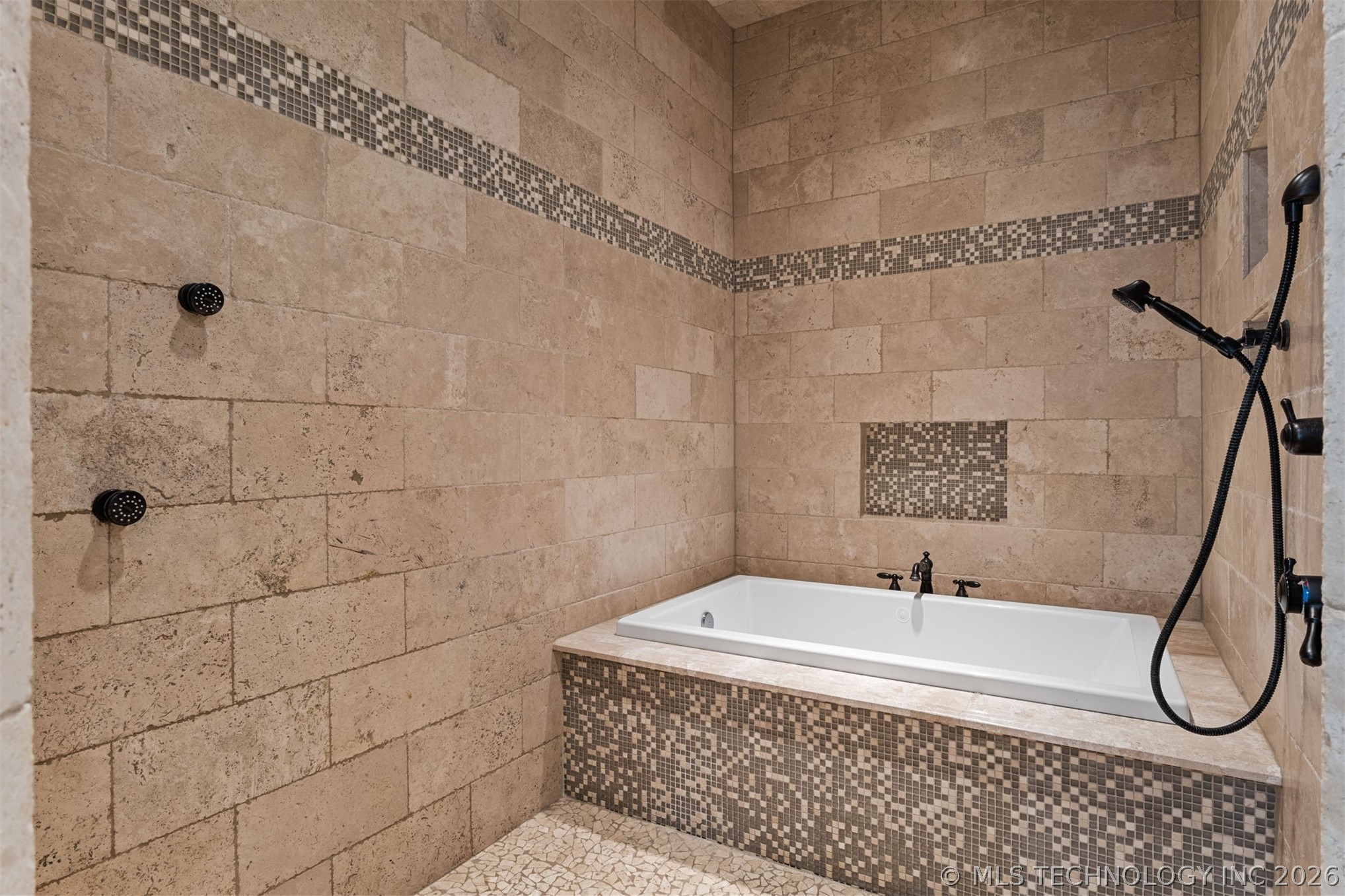 Jenks, Oklahoma, 74037, United States, 5 Bedrooms Bedrooms, ,7 BathroomsBathrooms,Residential,Active,2027056