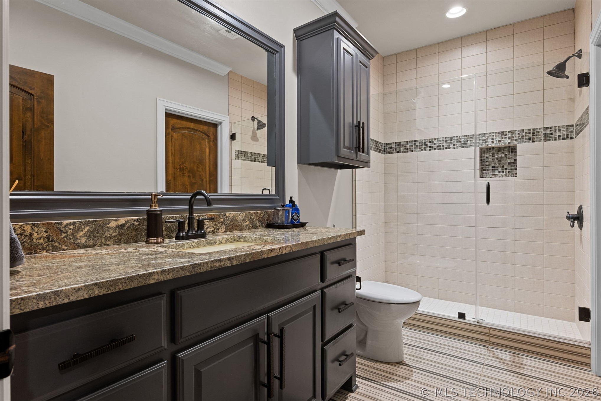 Jenks, Oklahoma, 74037, United States, 5 Bedrooms Bedrooms, ,7 BathroomsBathrooms,Residential,Active,2027056