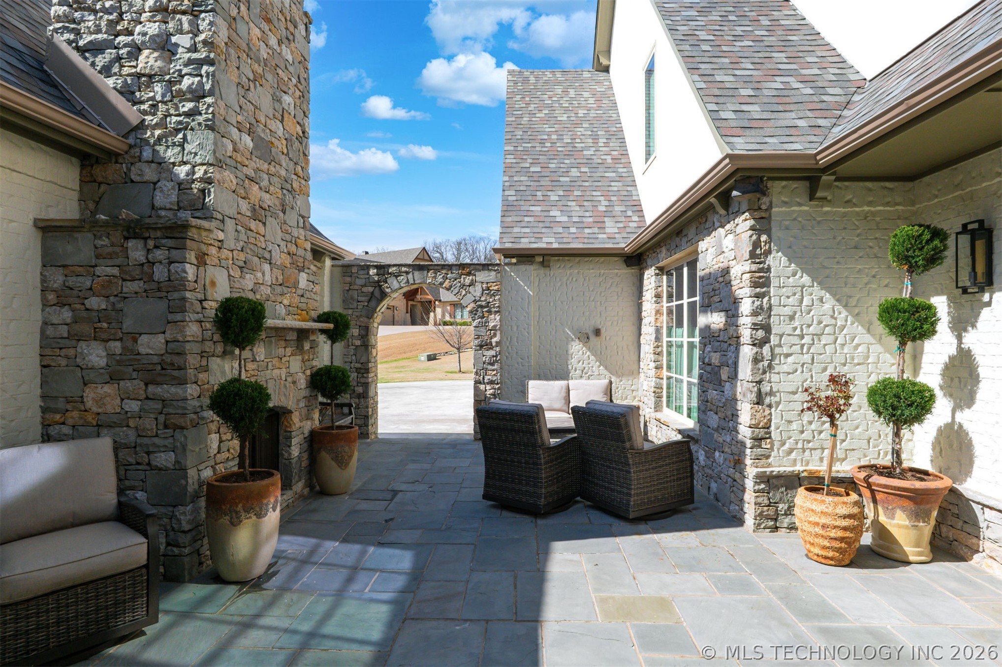 Jenks, Oklahoma, 74037, United States, 5 Bedrooms Bedrooms, ,7 BathroomsBathrooms,Residential,Active,2027056