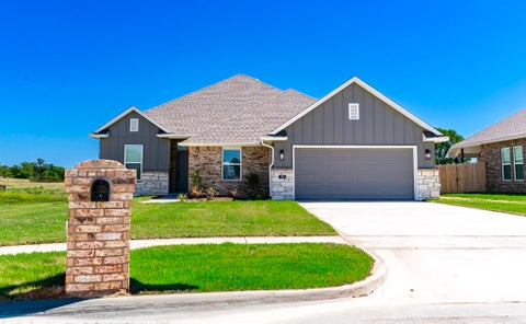 Photo of 203 S 25th Street, Collinsville, OK 74021 (MLS # 2637832)