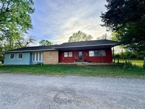 Photo of 15198 S 285th East Avenue, Coweta, OK 74429 (MLS # 2615902)