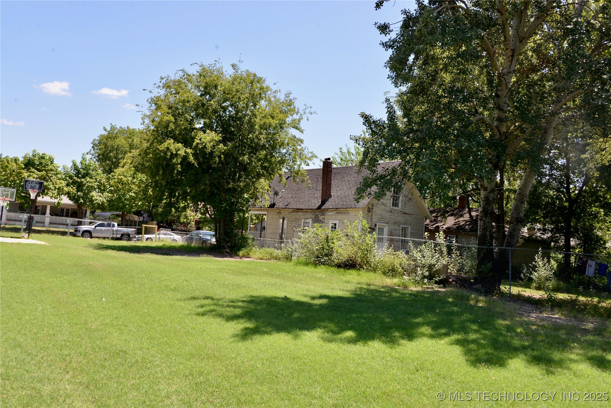 130 N Taft Street