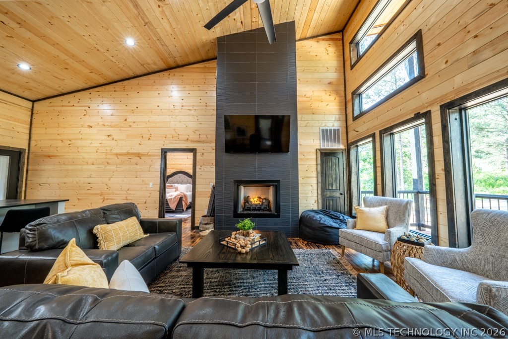 546 Conifer Crossing Trail