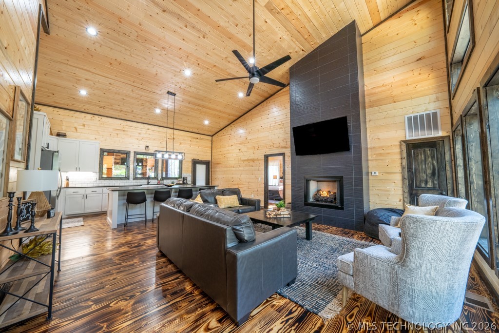 546 Conifer Crossing Trail