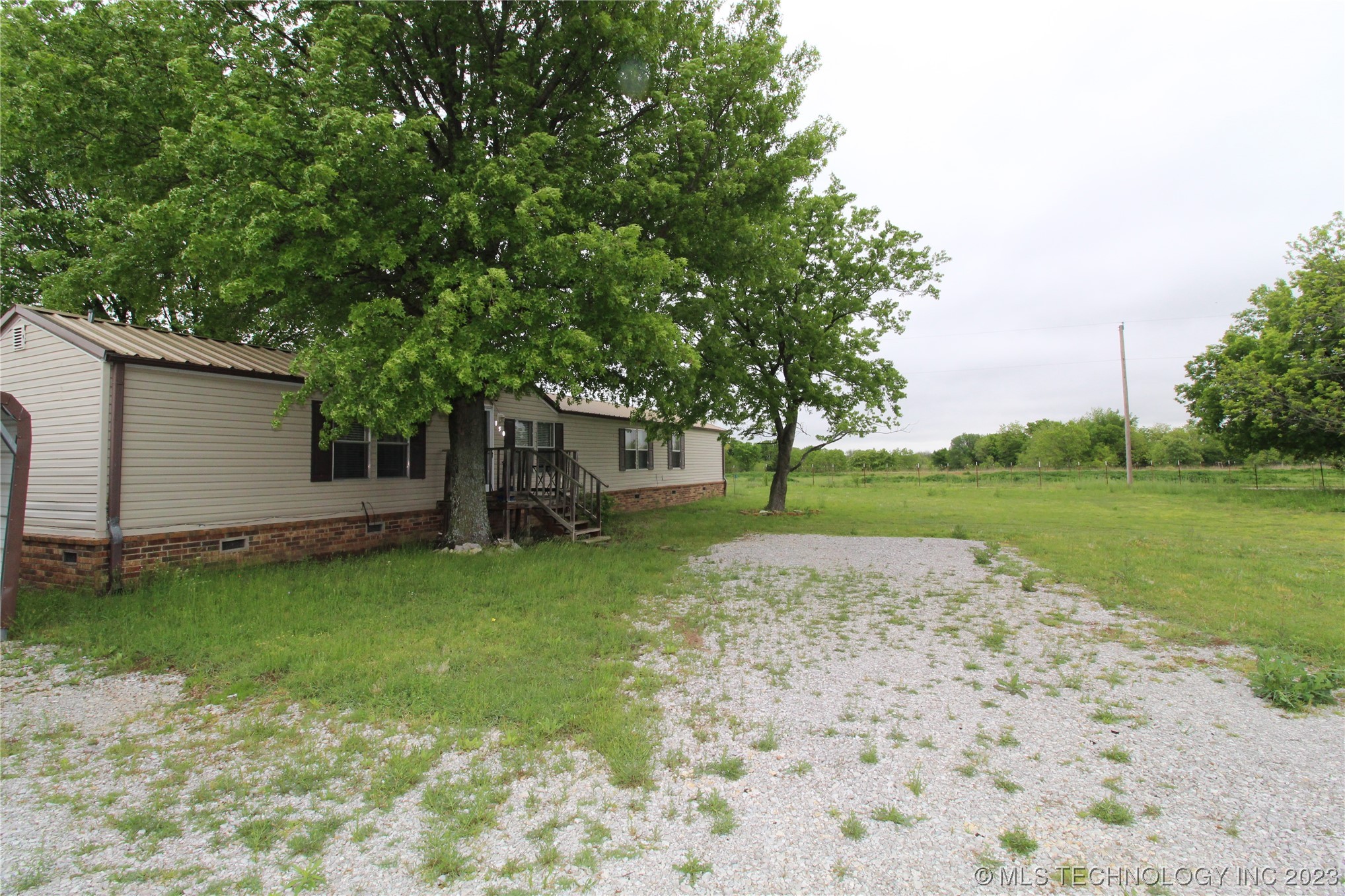 Photo 26 of 31 of 150 Raintree Lane mobile home