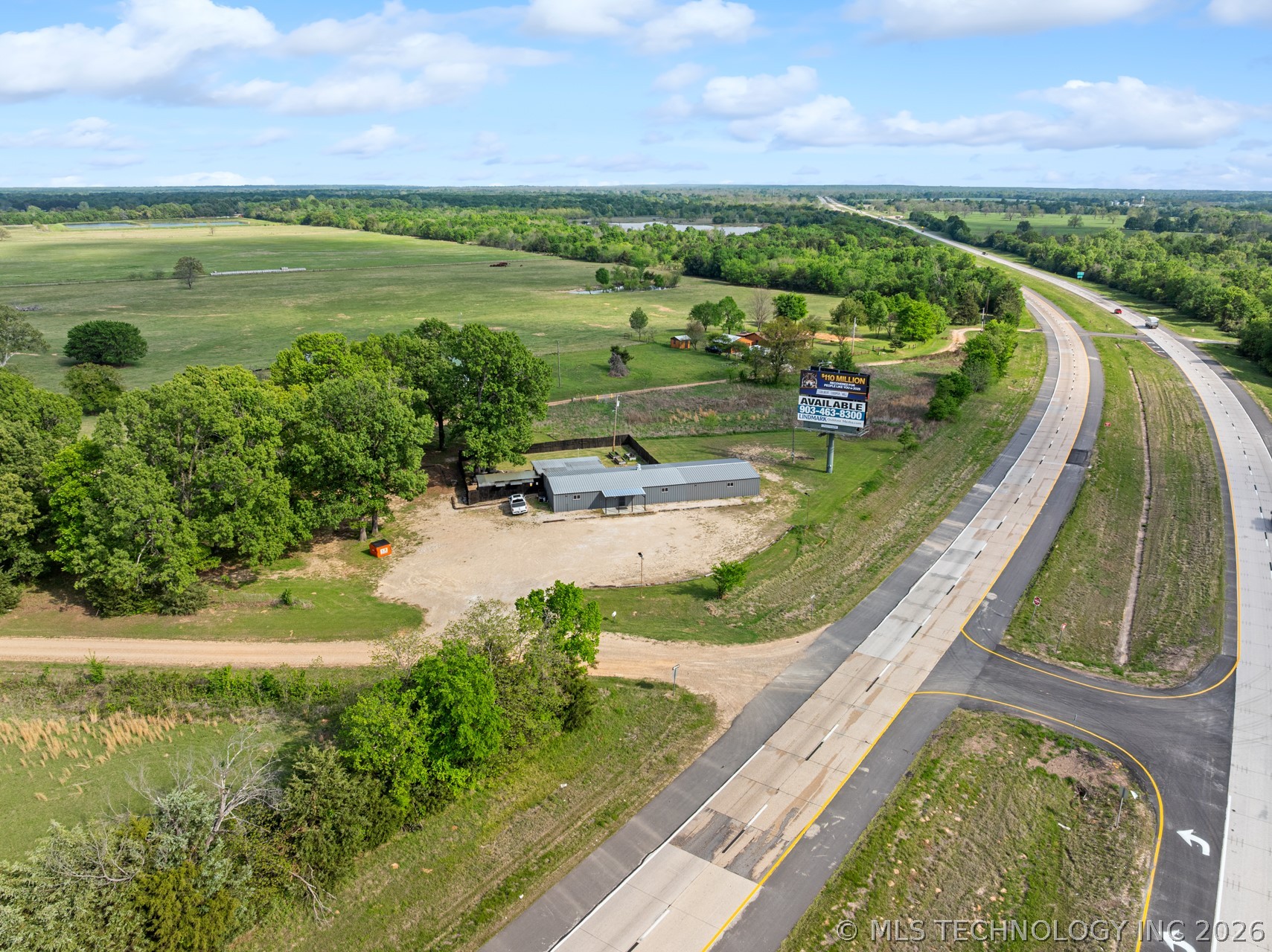 1592 N 4220 Road