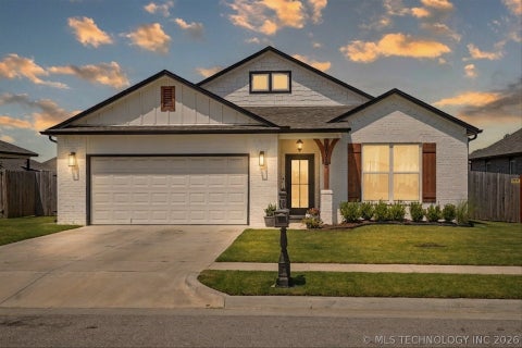 Photo of 10710 N 121 EastAvenue, Owasso, OK 74055 (MLS # 2625572)
