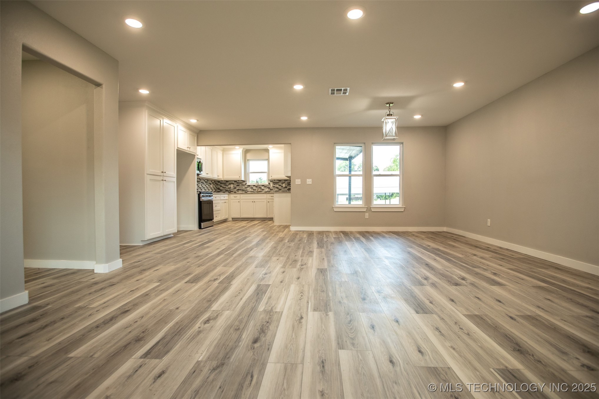 513 W Main Street