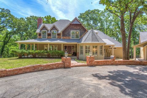 Photo of 524 E 118th Street S, Jenks, OK 74037 (MLS # 2615982)