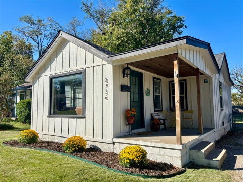 Photo of 3736 S Knoxville Avenue S, Tulsa, OK 74135 (MLS # 2638376)