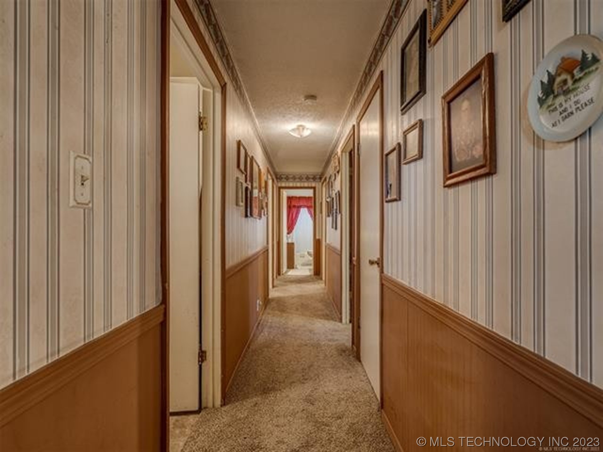 Photo 20 of 49 of 436932 E 250 Road house