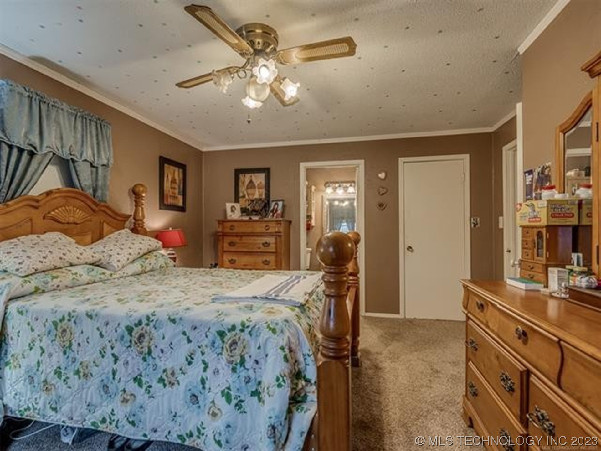 Photo 23 of 49 of 436932 E 250 Road house