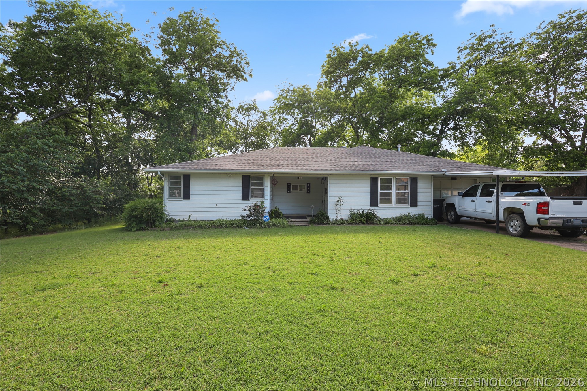 Photo 1 of 26 — 1415 Holt Street, Ardmore, OK 73401