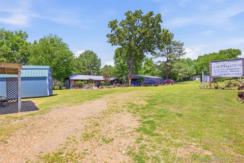 Photo of 15364 Highway 62, Tahlequah, OK 74464 (MLS # 2615110)