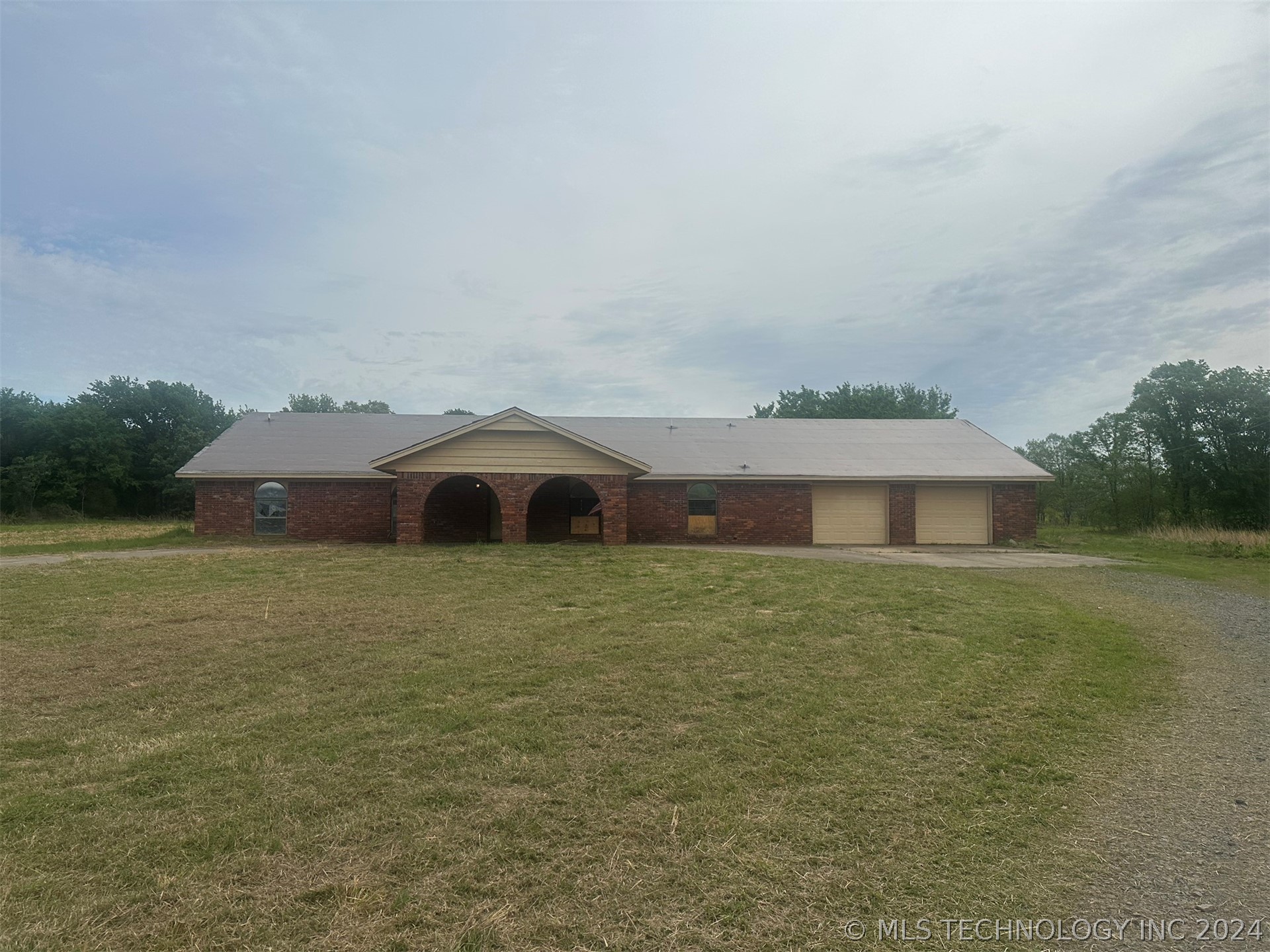 2330 N 74th Street W