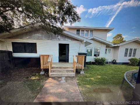 Photo of 1302 N 7th Avenue, Durant, OK 74701 (MLS # 2617032)