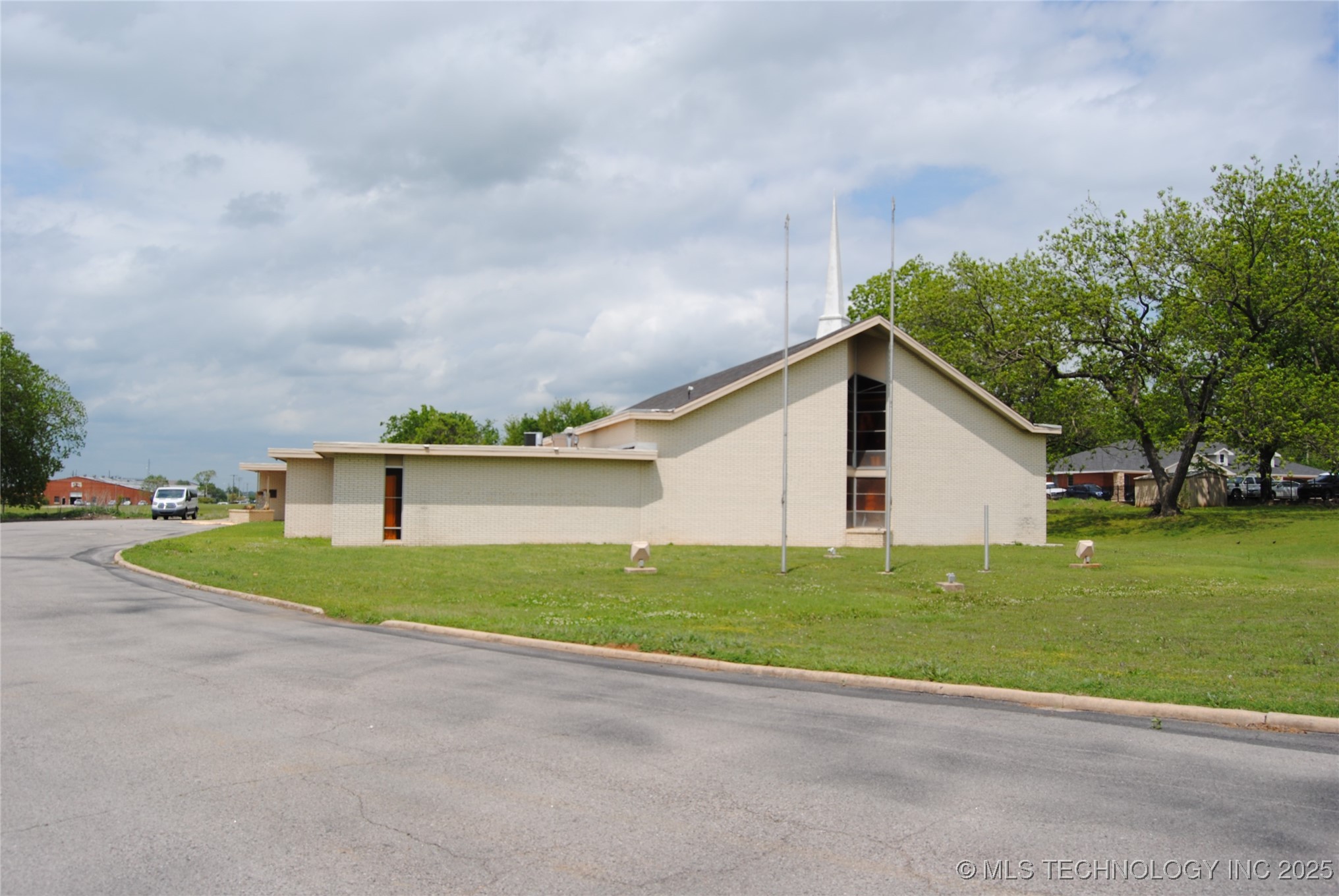Photo 1 of 23 — 1930 Arlington Street, Ada, OK 74820