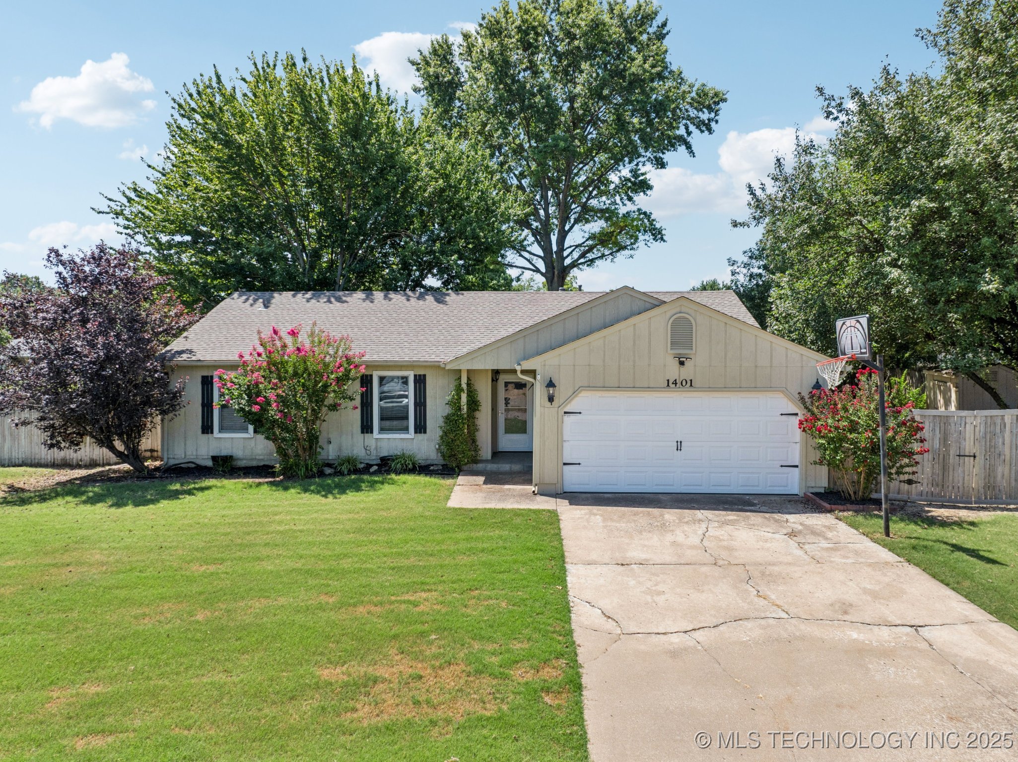 1401 W Princeton Court