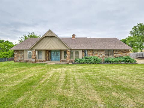 Photo of 3319 Westgreen Way, Sapulpa, OK 74066 (MLS # 2616687)