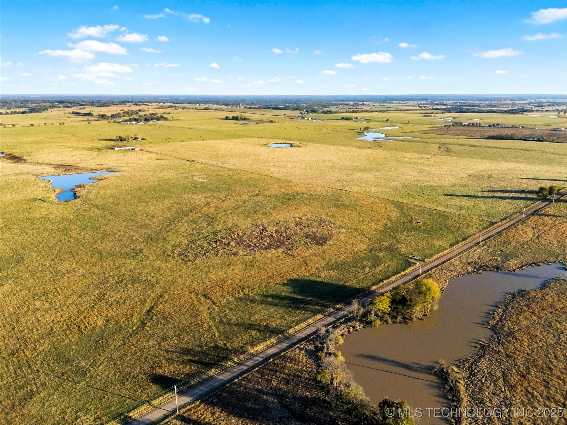 Photo 1 of 15 — 6 E 330 Road, Big Cabin, OK 74332