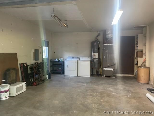 Photo 17 of 24 of 1309 W Eucha Creek Boulevard N house