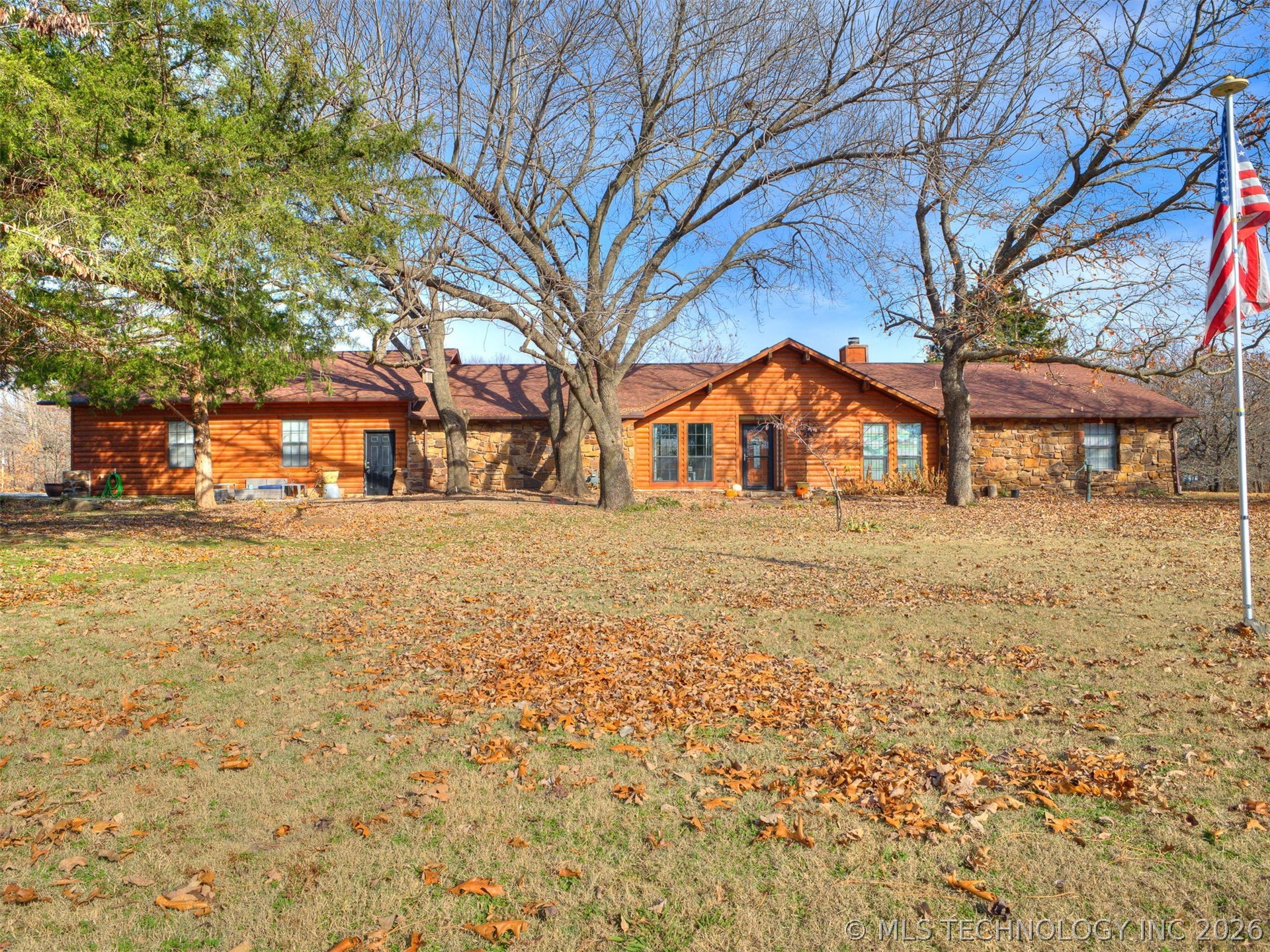 Photo 1 of 53 — 26 Lakeview Drive, Sand Springs, OK 74063
