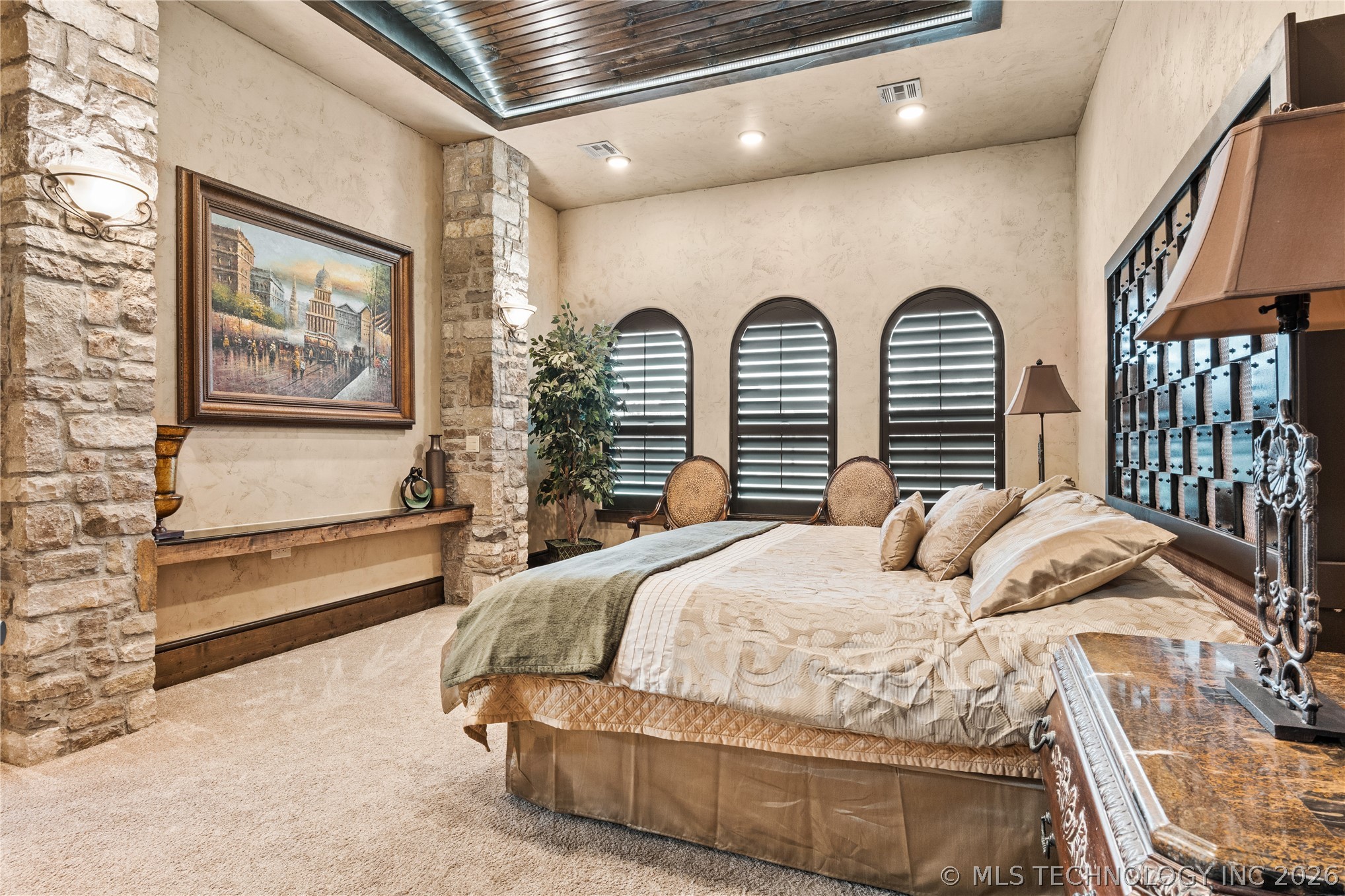 Owasso, Oklahoma, 74055, United States, 5 Bedrooms Bedrooms, ,5 BathroomsBathrooms,Residential,Active,2035582