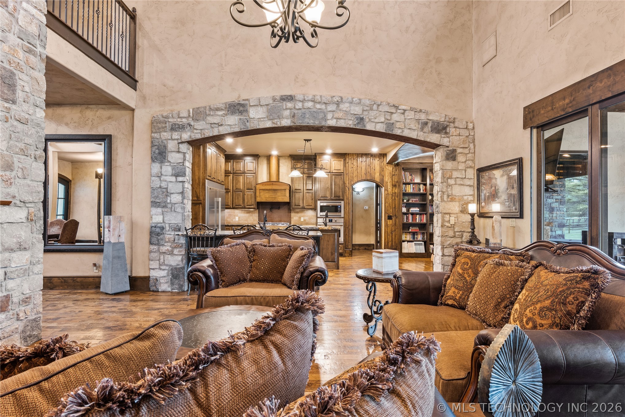 Owasso, Oklahoma, 74055, United States, 5 Bedrooms Bedrooms, ,5 BathroomsBathrooms,Residential,Active,2035582
