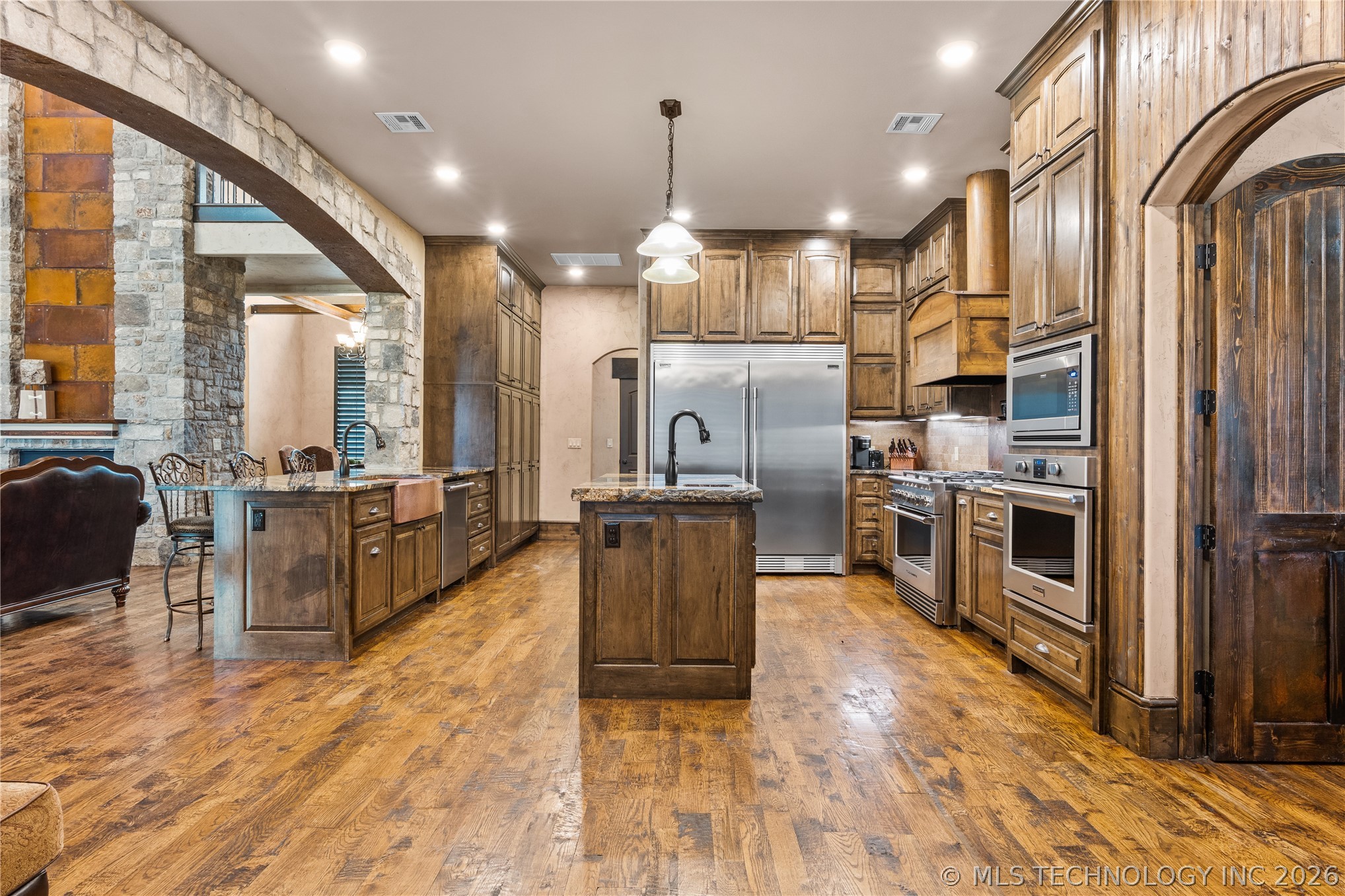 Owasso, Oklahoma, 74055, United States, 5 Bedrooms Bedrooms, ,5 BathroomsBathrooms,Residential,Active,2035582