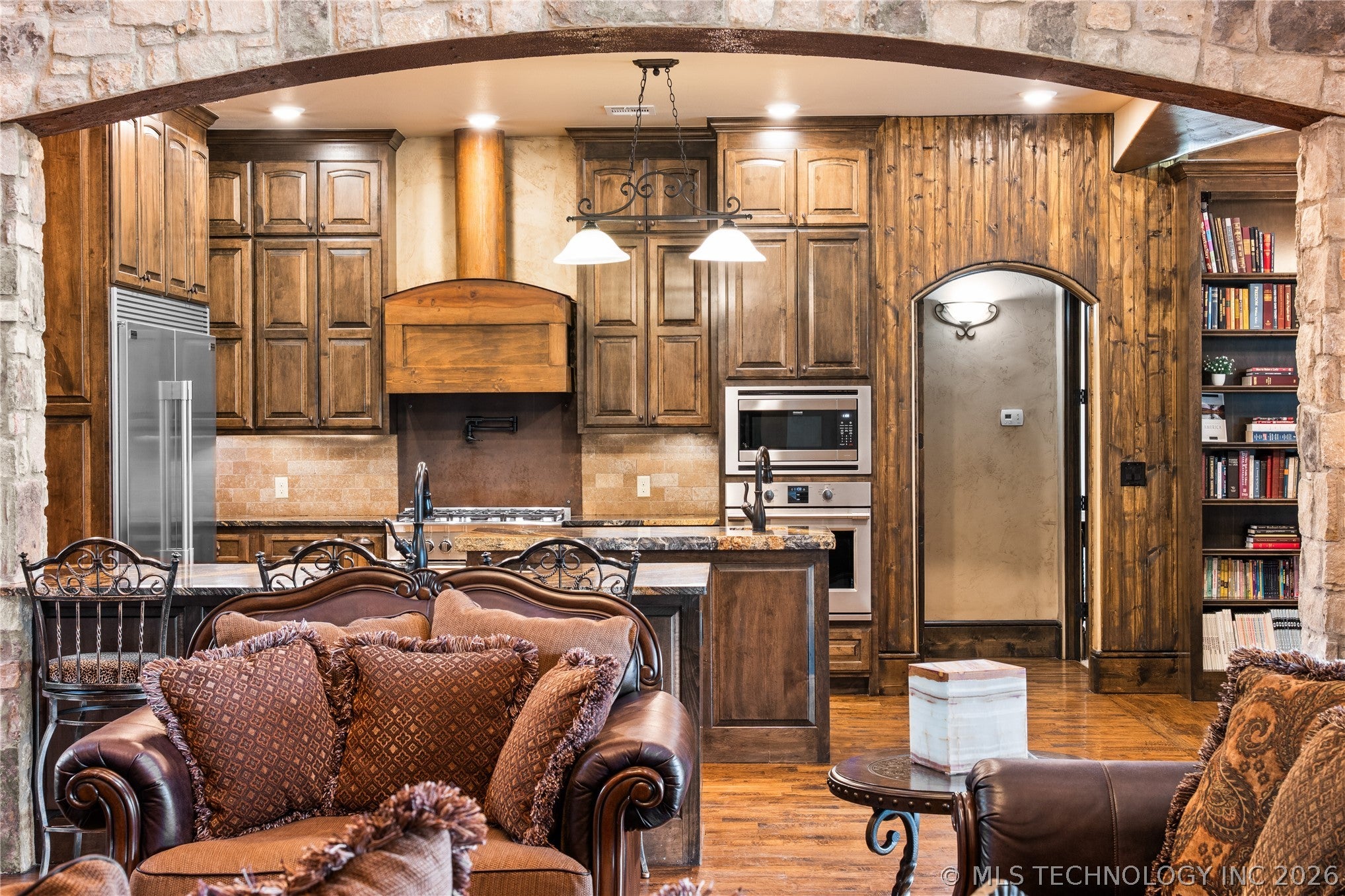 Owasso, Oklahoma, 74055, United States, 5 Bedrooms Bedrooms, ,5 BathroomsBathrooms,Residential,Active,2035582
