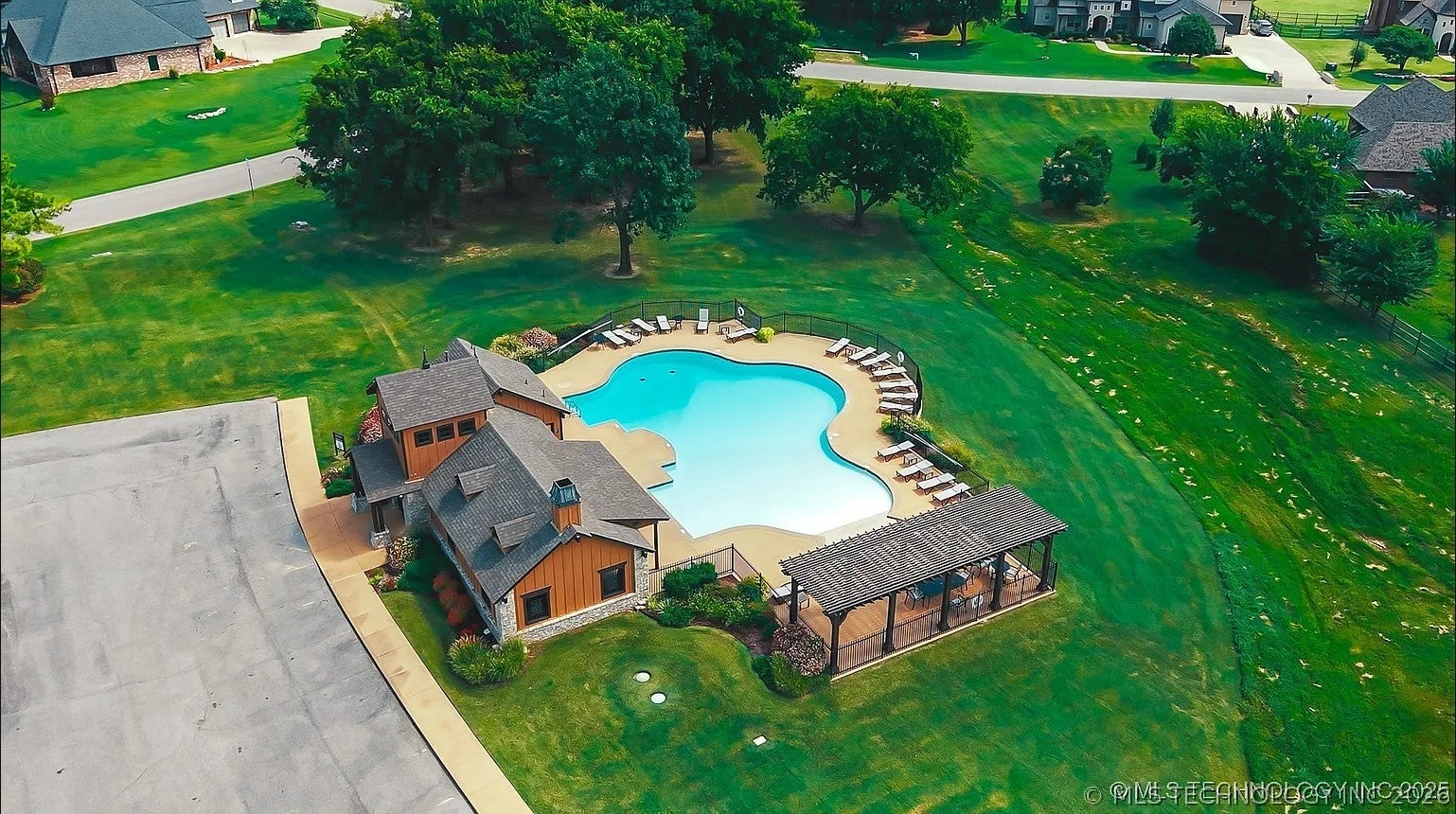 Owasso, Oklahoma, 74055, United States, 5 Bedrooms Bedrooms, ,5 BathroomsBathrooms,Residential,Active,2035582