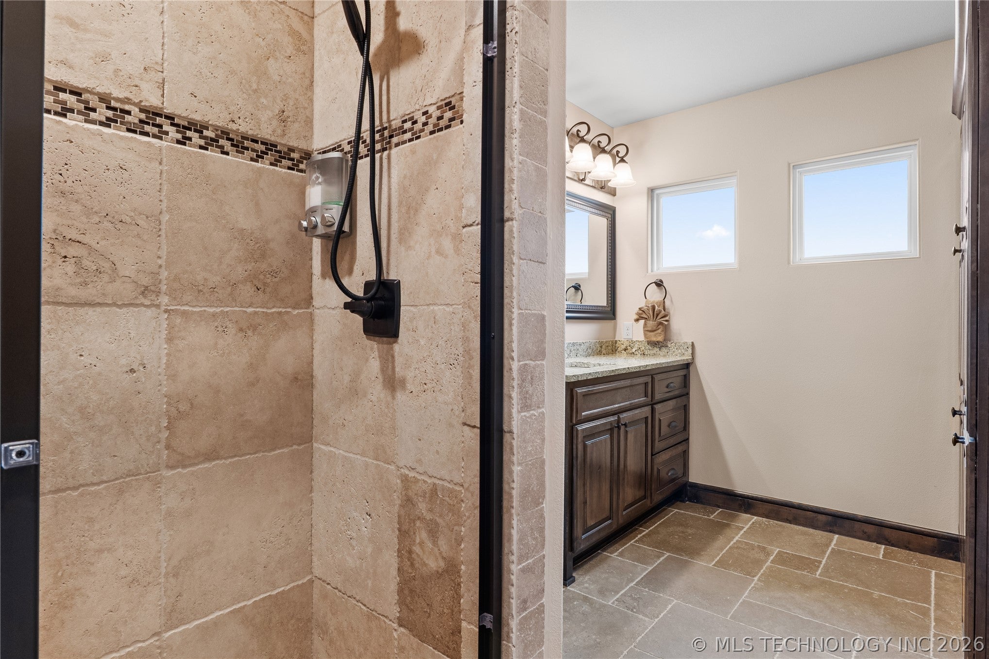 Owasso, Oklahoma, 74055, United States, 5 Bedrooms Bedrooms, ,5 BathroomsBathrooms,Residential,Active,2035582