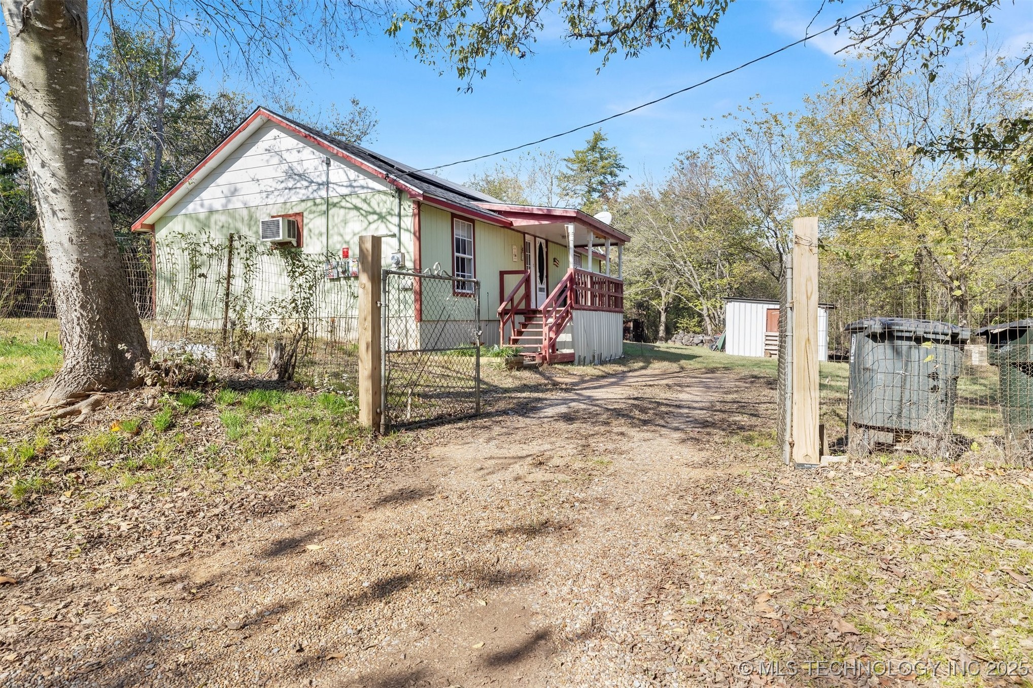 1018 Hillcrest