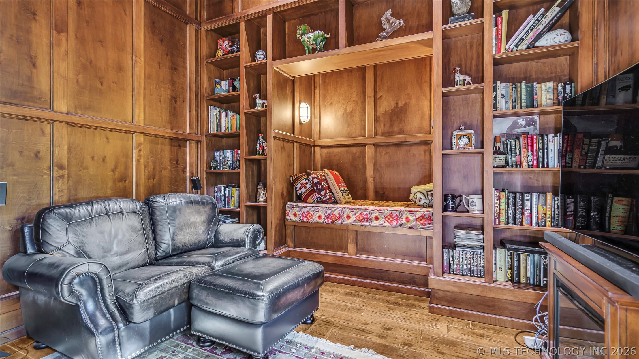 Marietta, Oklahoma, 73448, United States, 2 Bedrooms Bedrooms, ,2 BathroomsBathrooms,Residential,Active,2022346