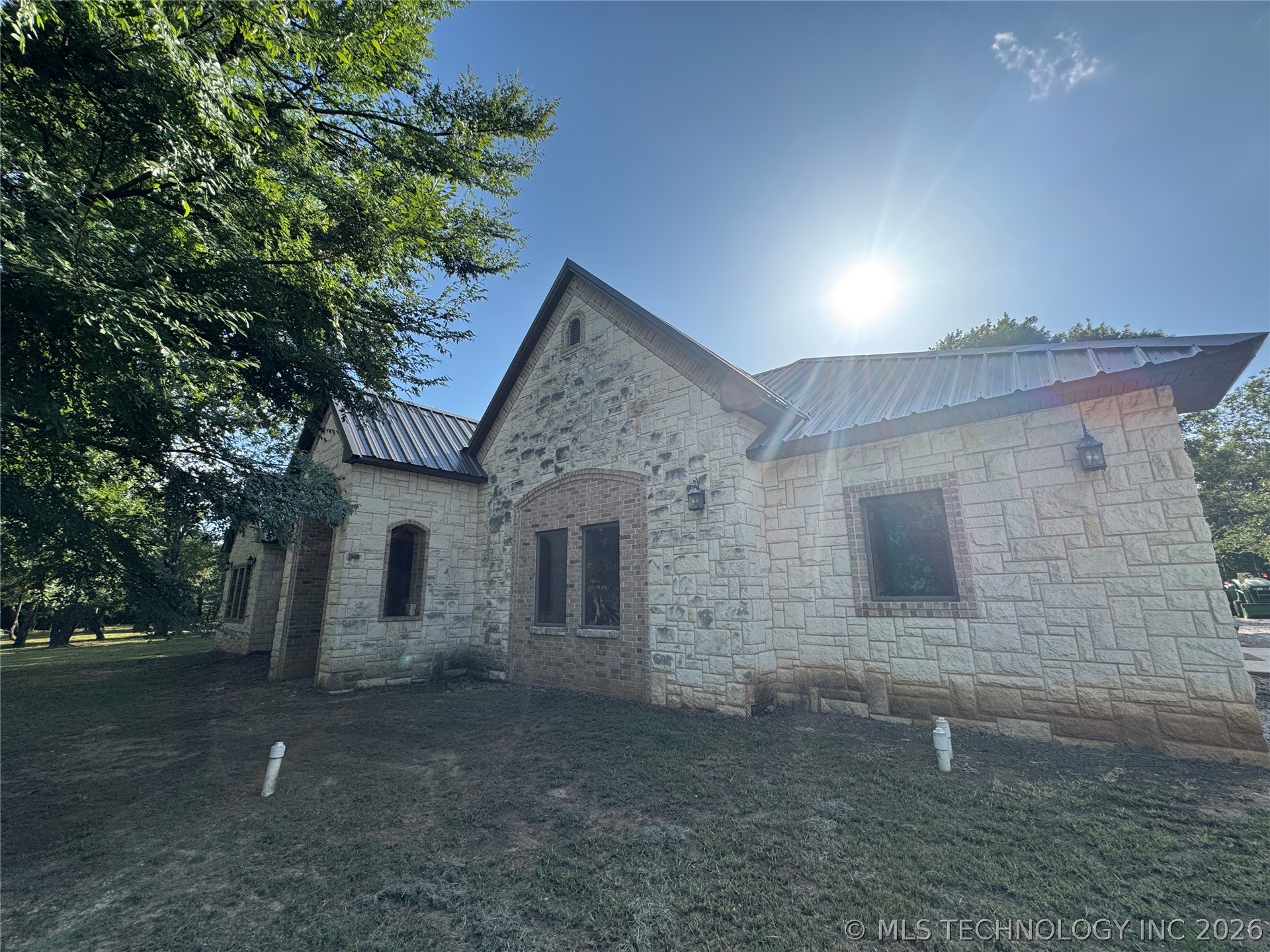 Marietta, Oklahoma, 73448, United States, 2 Bedrooms Bedrooms, ,2 BathroomsBathrooms,Residential,Active,2022346