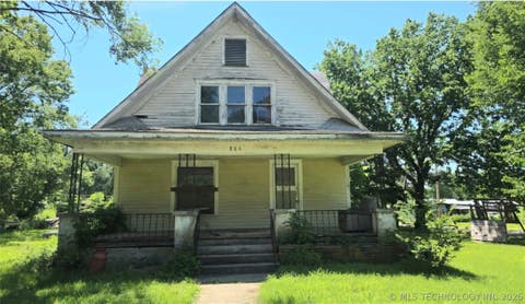 Photo of 806 S Pecan Street, Nowata, OK 74048 (MLS # 2622708)