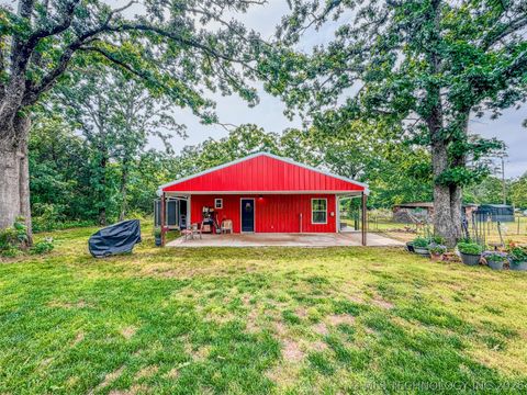 Photo of 96486 S 4450 Road, Gore, OK 74435 (MLS # 2616433)