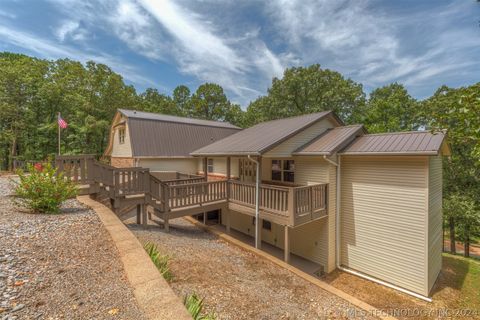 Single Family Residence in Kansas OK 2480 St Andrews Drive.jpg