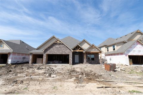 Photo of 2916 E Northampton Street, Broken Arrow, OK 74014 (MLS # 2617035)