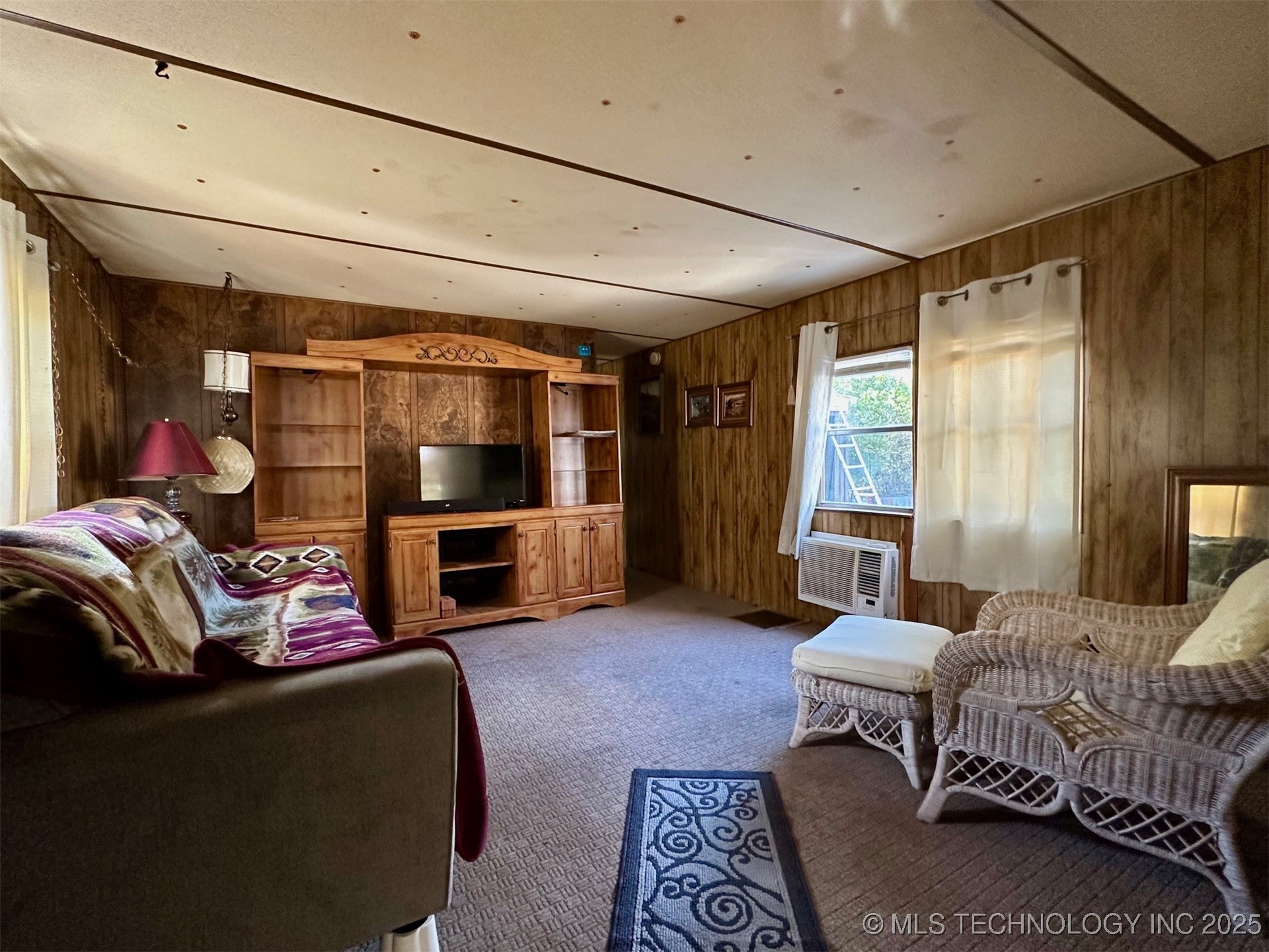 16807 Elliott Street